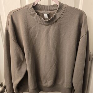 a new day Women's Crewneck Sweatshirt in Taupe